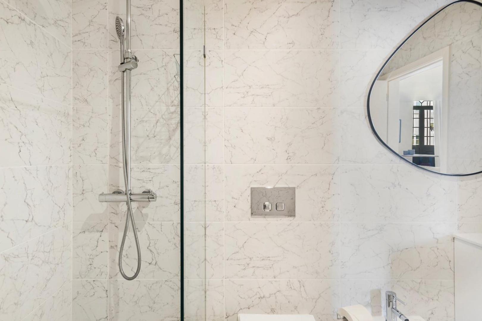 Guestready - A Secret Passage In Porto Apartment Exterior photo