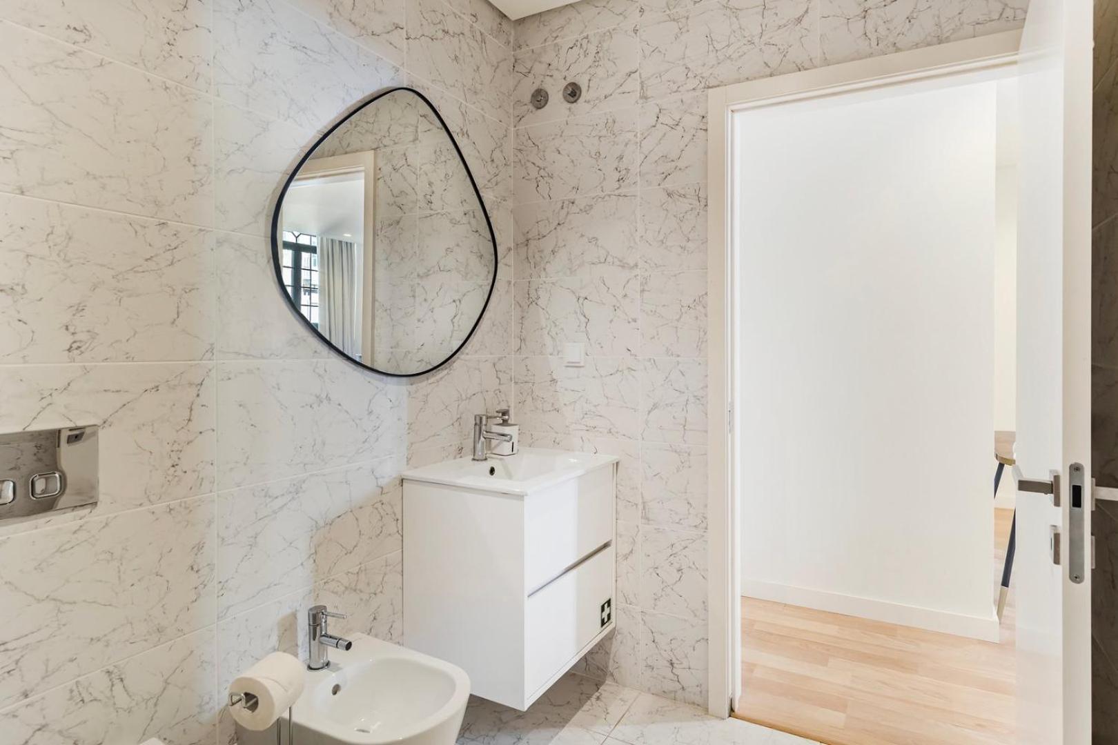 Guestready - A Secret Passage In Porto Apartment Exterior photo
